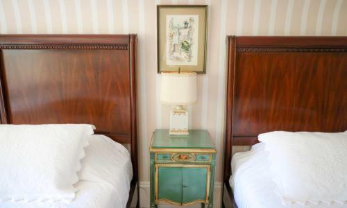 Double Room with Private Bathroom interior